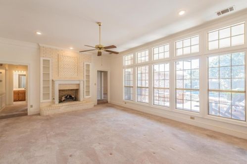 2102 Antibes Dr, Carrollton TX 75006-4327 exterior