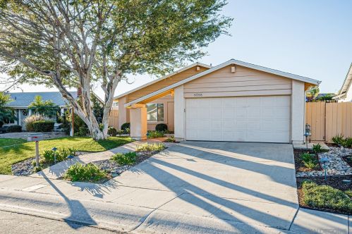 8388 Menkar Rd, San Diego, CA 92126-1629