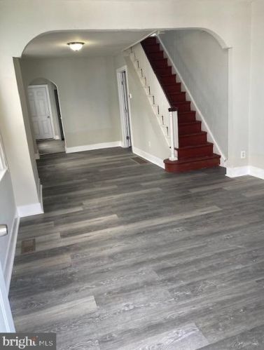 2673 Emerald St, Philadelphia, PA 19125-1123