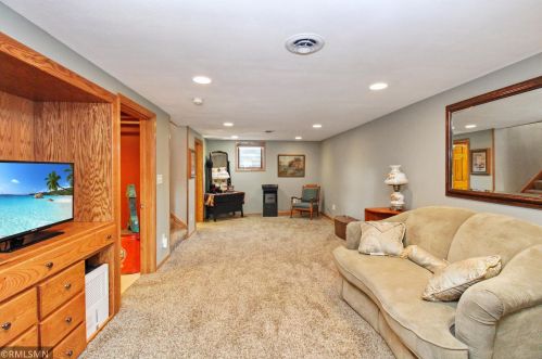 600 Greene Ave, Saint Paul MN  55128-6622 exterior