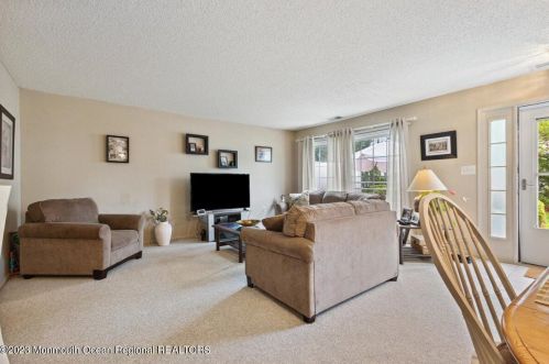 5 Phoenix Ct, Tinton Falls NJ  07712-7773 exterior