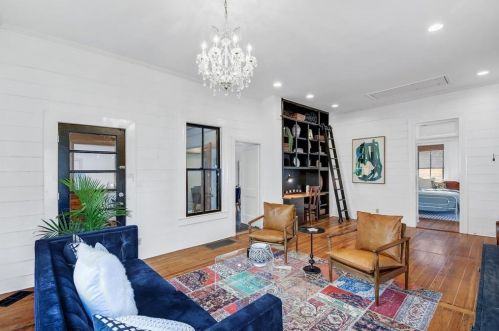 2703 2nd St, Austin TX  78702-4715 exterior