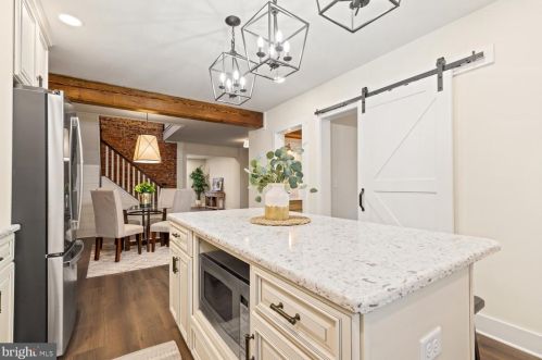 517 Marion St, Lancaster PA  17603-3026 exterior