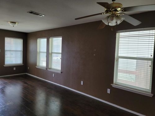 235 Cliff Heights Cir, Dallas TX  75241-5330 exterior