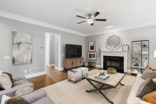 1133 Ashton Bluff Dr, Atlanta GA  30319-5399 exterior