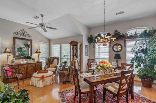 9796 Shr Dr, Conroe TX  77318-6652 exterior