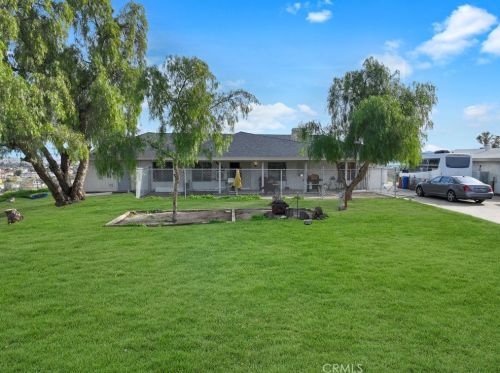 851 Bellamo Ln, Perris, CA 92570-8111