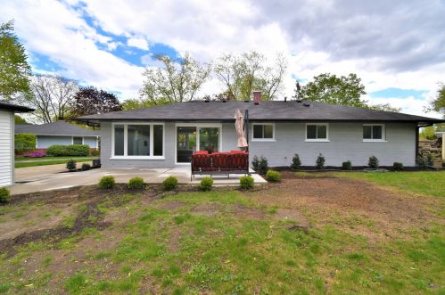1819 Chestnut Ave, Arlington Hts IL  60004-3782 exterior