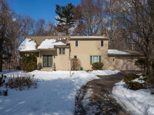 52 Box Turtle Ln, Windsor, CT 06095-2222