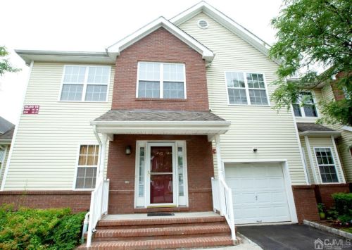 45 Forest Dr, Piscataway NJ  08854-2280 exterior