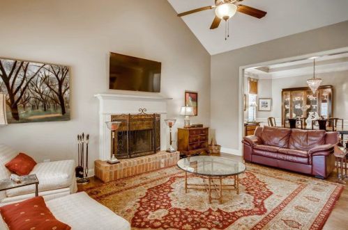 547 Winding Ridge Cir, Marietta, GA 30064-2872