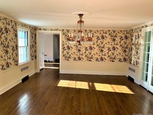 183 Westport Rd, Wilton CT  06897-4638 exterior