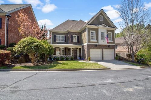 2584 Brookline Cir, Atlanta GA  30319-3693 exterior