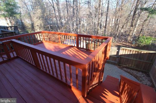 7319 Glendower Ct, Springfield VA  22153-1115 exterior
