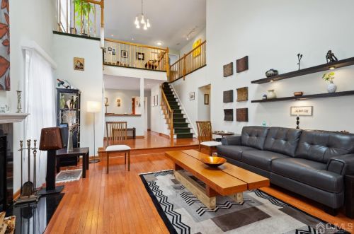 62 Springwood Ct, Princeton NJ  08540-9404 exterior