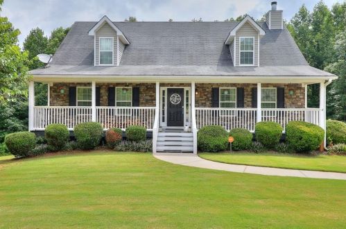 10 Lumby Ln, Porterdale, GA 30016-1611