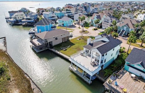 218 Lokai St, Galveston, TX 77554-6160