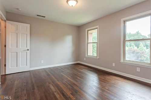 810 Mabry Rd, Atlanta GA  30328-2662 exterior