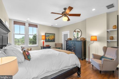 8409 Grove St, Silver Spring MD 20910-4761 exterior