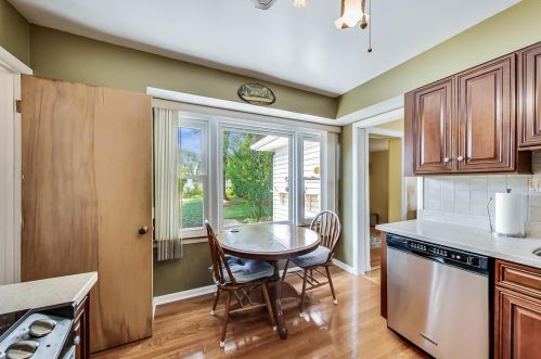 7627 Kedzie St, Niles IL  60714-2531 exterior