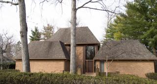 3450 Shakespeare Ln, Toledo OH  43615-1657 exterior