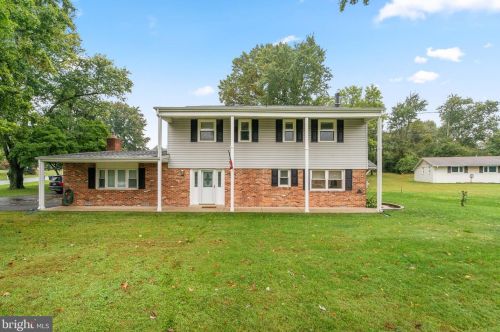 1101 Spotswood Dr, Silver Spring, MD 20905-4024