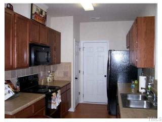 620 Baucom Grove Ct, Cary NC  27519-9120 exterior