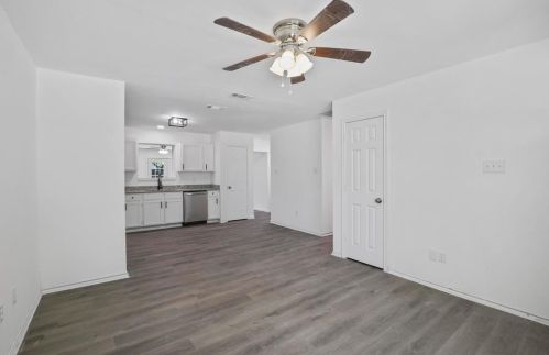 301 Jefferson Ave, Princeton TX 75407-7428 exterior