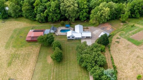 301 Cp Rd, Big Canoe GA  30143-4307 exterior
