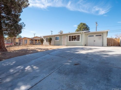 3181 Milton Dr, Mojave, CA 93501-1329