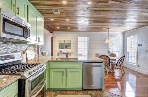 3037 Vineyard Way, Smyrna GA  30082-1851 exterior