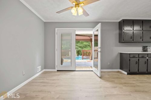 35 Carriage Trce, Stockbridge GA  30281-1328 exterior