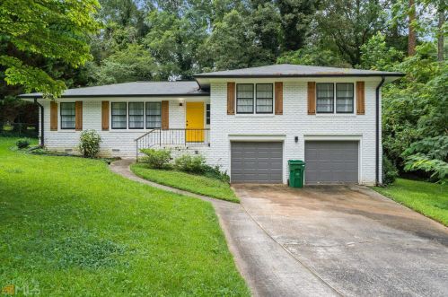 376 Mark Ave, Marietta, GA 30066-6116