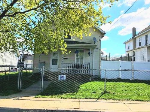 210 Henderson Ave, Joliet, IL 60432-3028