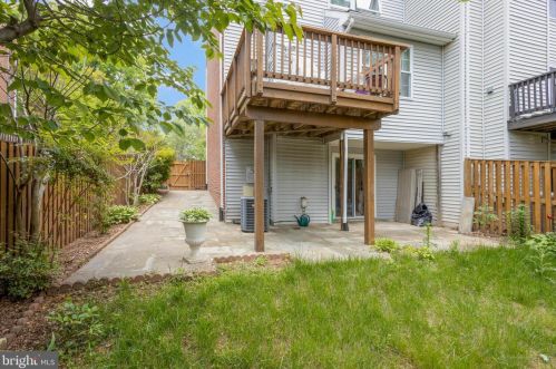 7726 Marshall Heights Ct, Falls Church, VA 22043-2550