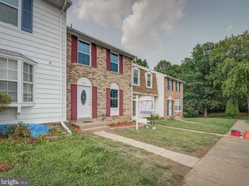 4624 Woodway Pl, Woodbridge, VA 22193-3009