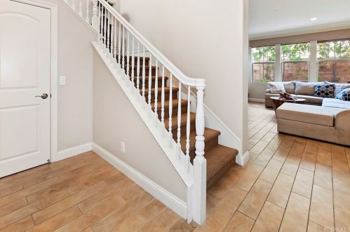 95 Shadowbrook, Irvine, CA 92604-2911