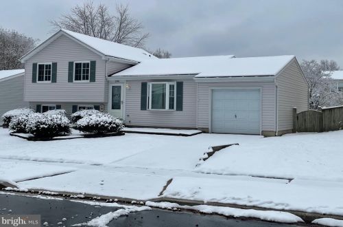 2961 Crystal Palace Ln, Riviera Beach, MD 21122-6339