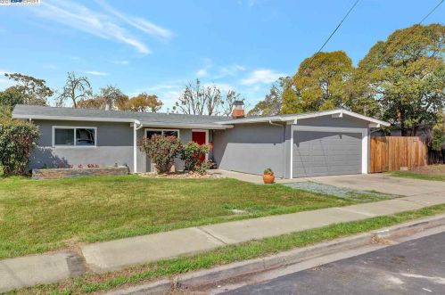 2737 Eastgate Ave, Concord, CA 94520-4723