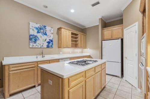 15720 Kuykendahl Ct, Conroe TX  77384-3560 exterior