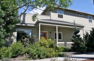 68 Mountain Ave, Ashland, OR 97520-2128
