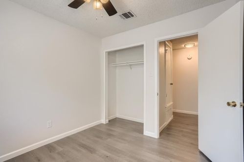 718 Dulwich St, Austin TX  78748-6512 exterior