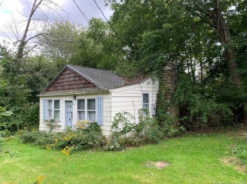 48 Hickory Dr, Coventry, CT 06238-2803