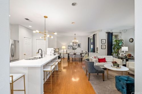 12 Three Rivers, Irvine CA  92602-1029 exterior