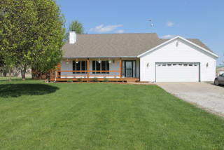 12850 Union School Rd, Auburn, IL 62615-9296