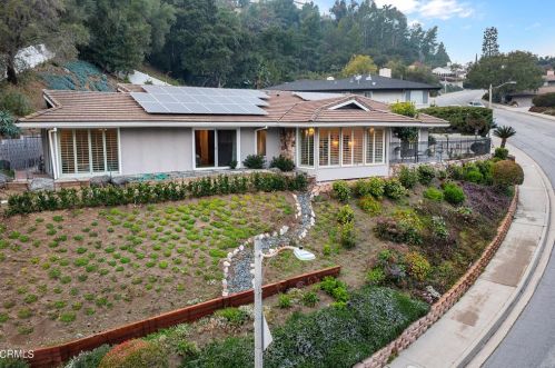 3333 Country Club Dr, Glendale CA  91208-1717 exterior