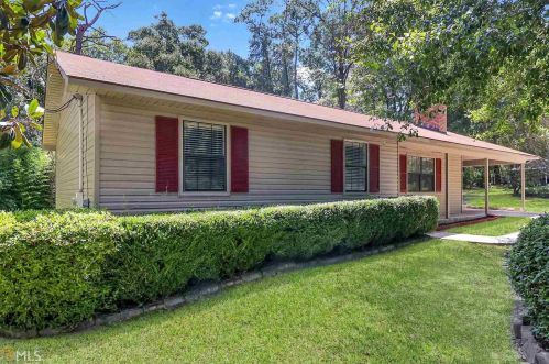 32 Ramble Rd, Statesboro, GA 30458-7079
