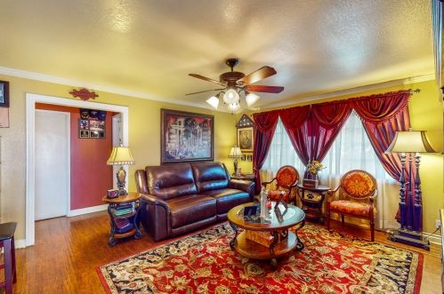 9571 Tryon St, Rancho Cucamonga, CA 91730-2744