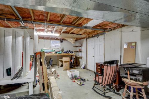 2045 Rockvale Rd, Lancaster PA  17602-1405 exterior