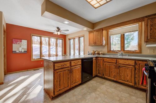 4561 Clf Rdg Ct, Saint Paul MN  55123-1811 exterior